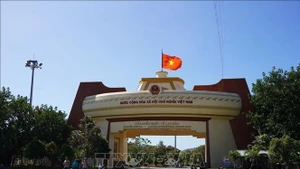 广治省劳保特别贸易经济区位于东西经济走廊的重要战略位置，是越南与老挝、泰国以及湄公河次区域国家之间的重要贸易门户。（图片来源：越通社）