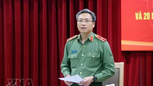 公安部办公厅主任兼发言人阮国瓒少将。