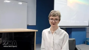 马来西亚泰莱大学国际关系高级讲师朱莉娅·罗克尼法德博士（Julia Roknifard）。