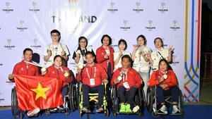第十三届东盟残疾人运动会：越南田径队完成“四金”壮举
