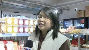 越法集市企业主杜氏琼芳。（图片来源：越通社）