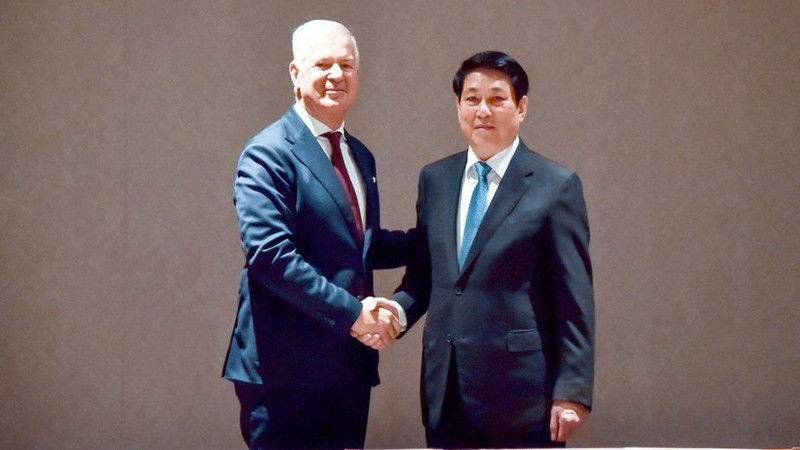 越南国家主席梁强会见国际商会秘书长。