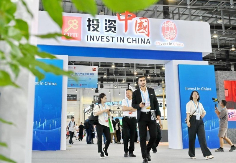附图：第二十四届中国国际贸易投资洽谈会。（图片来源：新华社）