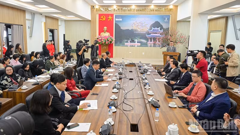 音乐视频《来自秘密花园的旋律——神秘花园在越南》发布会场景。