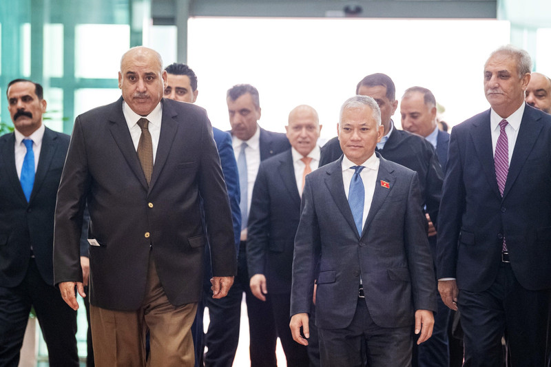 约旦众议院议长抵达河内开始对越南进行正式访问 。