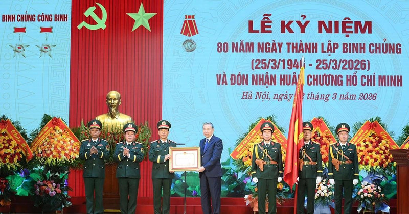 苏林总书记出席越南工兵兵种成立成立80周年纪念仪式【组图】