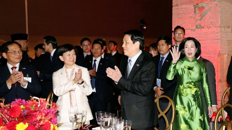 越南国家主席在美国主持越南国庆80周年招待会。