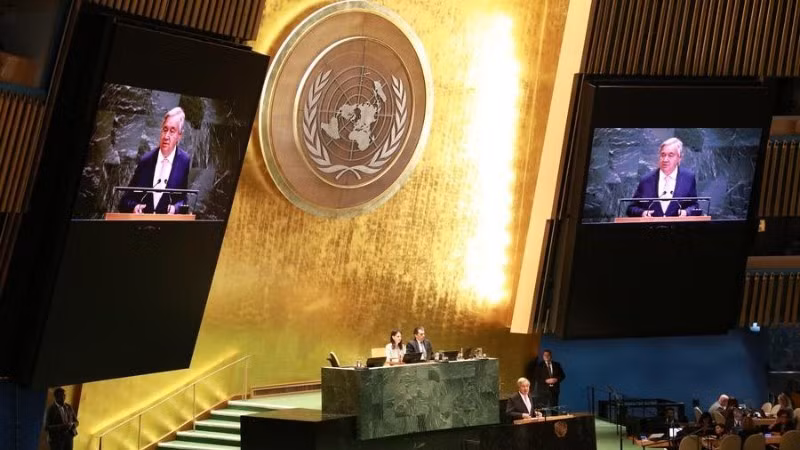 联合国秘书长安东尼奥·古特雷斯于2025年9月9日在纽约联合国总部出席第80届联合国大会开幕式并发表讲话。（图片来源：新华社）
