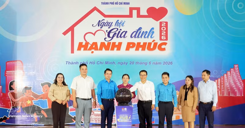 胡志明市越南青年联合会举办“幸福家庭日”活动。（图片来源：越通社）