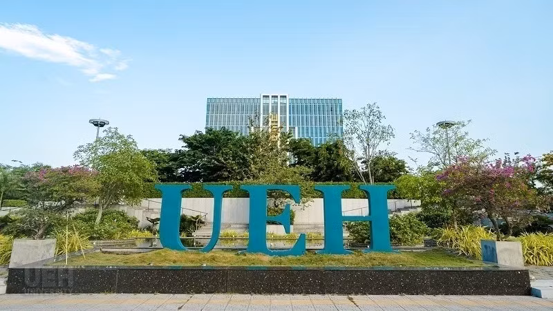 胡志明市经济大学。