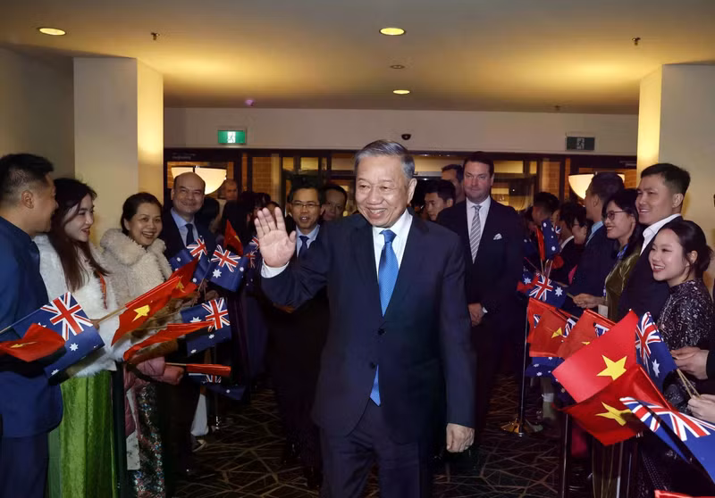 越共中央总书记、国家主席苏林抵达堪培拉，继续对澳大利亚进行国事访问。（图片来源：越通社）