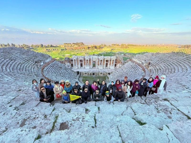 附图：越南国家旅游局要求各单位停止且不再组织前往战乱地区及危险区域的旅游行程。