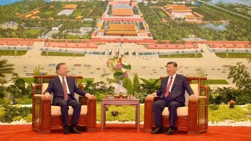 中共中央总书记、中国国家主席习近平邀请正在对中国进行国事访问的越共中央总书记、越南国家主席苏林进行了茶叙。（图片来源：越通社）