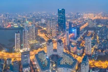 附图。