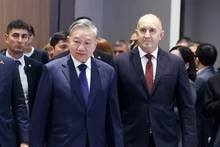 越共中央总书记苏林出席越南—保加利亚企业论坛。