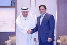 范明正总理会见科威特石油部长塔里克·苏莱曼·阿鲁米。