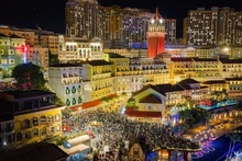 新年首日，富国岛各大景点游人如织。