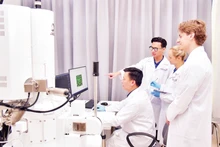 河内科学与技术大学的科研活动。