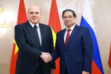 越南政府总理范明正与俄罗斯联邦政府总理米哈伊尔·米舒斯京。