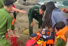 边防力量与相关力量迅速开展救治工作，确保伤者安全并送往医疗机构。