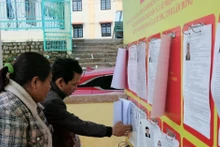 选民了解候选人的信息。