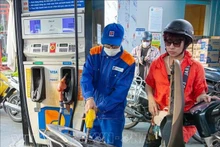 Petrolimex加油站。