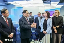 越南政府总理范明正参观了被视为全球领先的数字政府象征--爱沙尼亚电子政务中心。