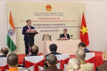 阮重义同志在题为“胡志明主席与越印友谊和团结”的国际研讨会发表讲话。
