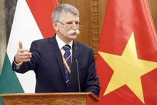 匈牙利国会主席格维尔·拉斯洛。(图片来源:越通社)