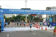 1.2万名选手参加2025年归仁VnExpress马拉松赛。（图片来源：越通社）