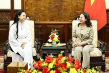 国家副主席武氏映春会见越裔女宇航员阿曼达·阮