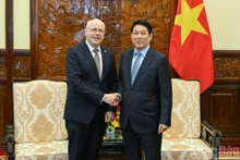 越南国家主席梁强会见芬兰驻越大使凯约·诺尔万托【组图】