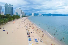 芽庄海滩一角。