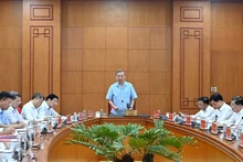 苏林总书记主持召开越共中央反腐败、反浪费和反消极现象指导委员会常务委员会会议。
