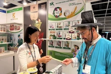 越南产品在第35届香港（中国）美食博览会上受到关注。
