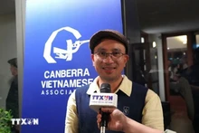 旅居堪培拉越南人协会主席、堪培拉越南企业家协会主席哈利·黄。（图片来源：越通社）