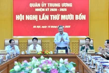 越共中央总书记苏林主持召开中央军委第十四次会议。