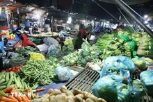 从正月初四起，市场开始恢复正常，初五当天更为明显。