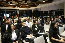 “塑造未来：税收、家族财富规划与人工智能”研讨会吸引多位英国企业代表、金融专家出席。