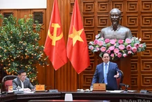 范明正总理主持会议。