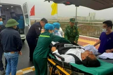 为急救病人的救护车开设“绿色通道”。