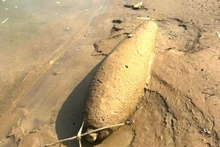 宣光省军事指挥部与地方政府及职能部门配合，成功迁移并安全销毁了一枚战后残留炸弹。