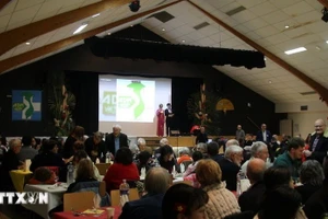 越南医疗发展援助协会举办的一场募款活动。