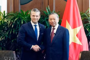 越共中央总书记、国家主席苏林会见美国战争部长皮特·海格塞斯。（图片来源：越通社）