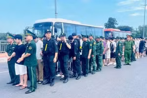 向中国职能部门移交33名违反越南法律的中国公民。