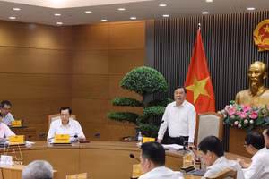 范嘉足副总理在会上发表讲话。