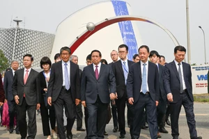 范明正总理出席越南国家航天中心工程落成仪式暨“2026年越日航天论坛：携手迈向新时代”开幕式。