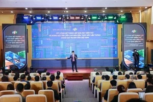 FPT集团成立半导体芯片封装测试厂。