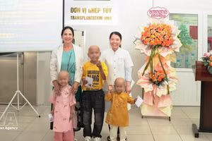 三名患有地中海贫血和神经母细胞瘤的患儿成功接受骨髓移植。