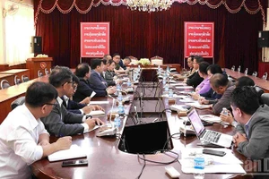 会谈场景。（本报记者 维全摄）